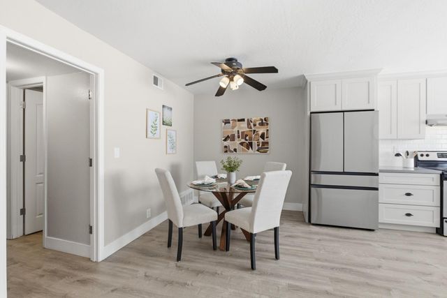 2570 Downing Avenue, Campbell, CA 95128