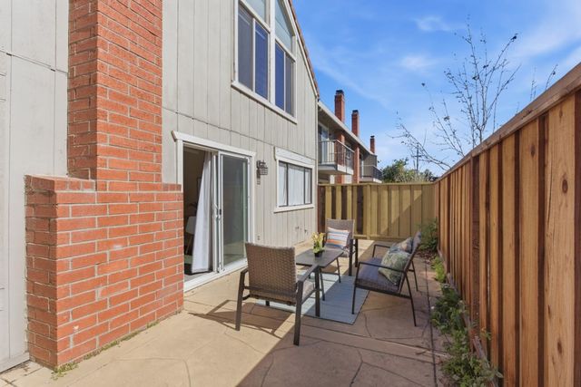 2570 Downing Avenue, Campbell, CA 95128