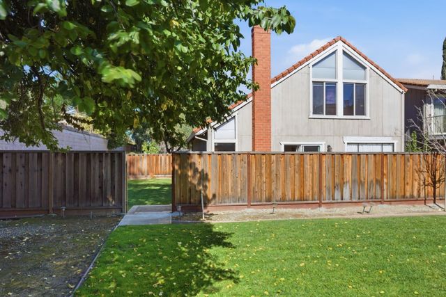 2570 Downing Avenue, Campbell, CA 95128