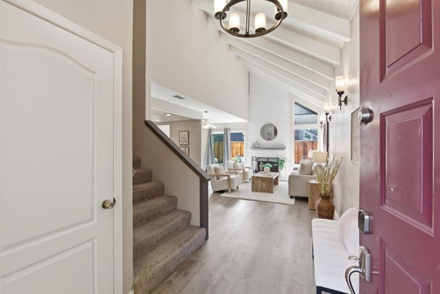 2570 Downing Avenue, Campbell, CA 95128