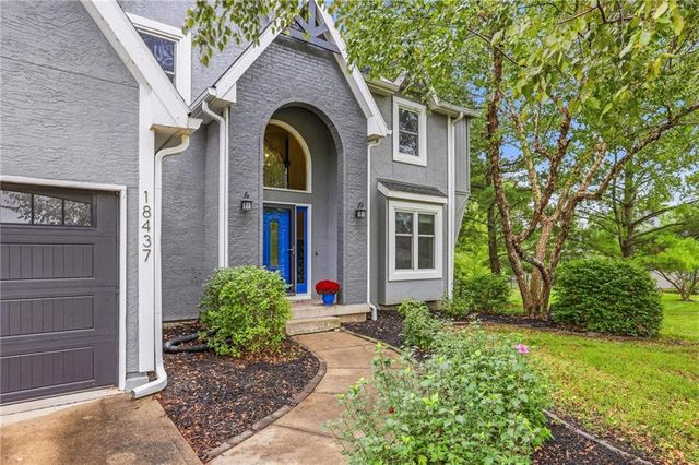 18437 Lamar Avenue, Stilwell, KS 66085