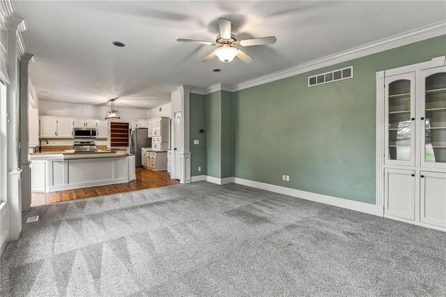 18437 Lamar Avenue, Stilwell, KS 66085