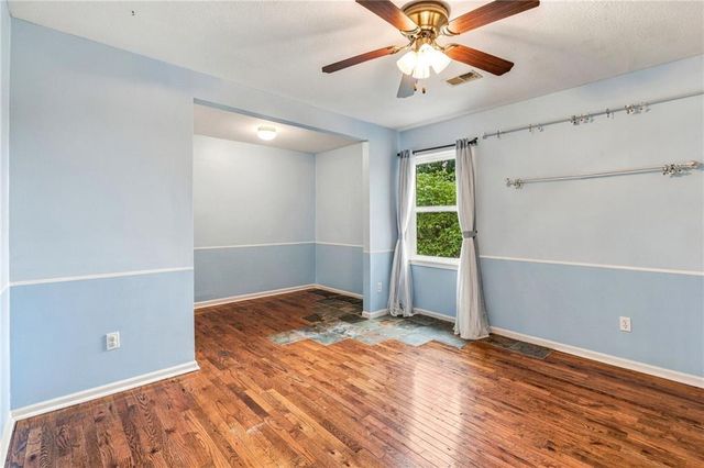18437 Lamar Avenue, Stilwell, KS 66085