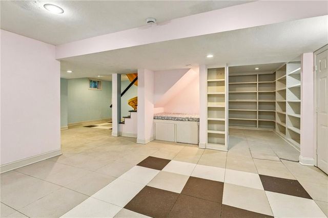 18437 Lamar Avenue, Stilwell, KS 66085