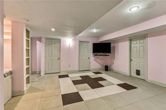 18437 Lamar Avenue, Stilwell, KS 66085