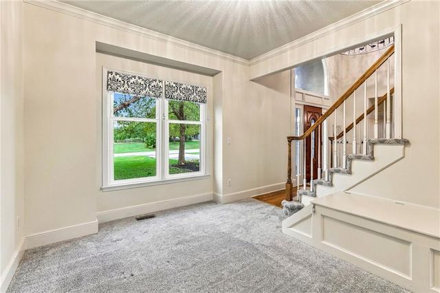 18437 Lamar Avenue, Stilwell, KS 66085