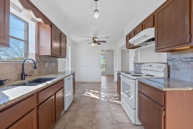 130 Meyers RD, Buda, TX 78610