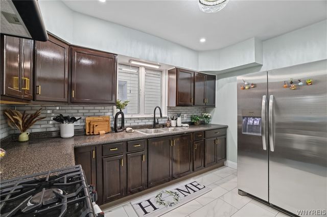 61 Roosevelt Avenue, Buffalo, NY 14215