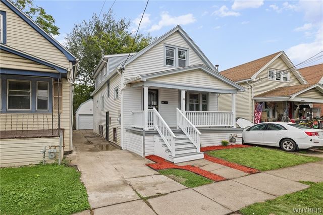 61 Roosevelt Avenue, Buffalo, NY 14215