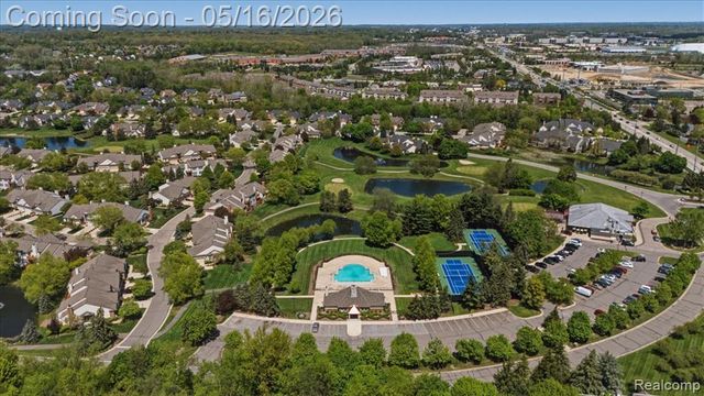 39656 Village Run Drive, Northville, MI 48168