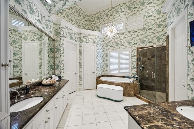 3 Exbury Way, Houston, TX 77056