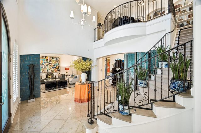 3 Exbury Way, Houston, TX 77056