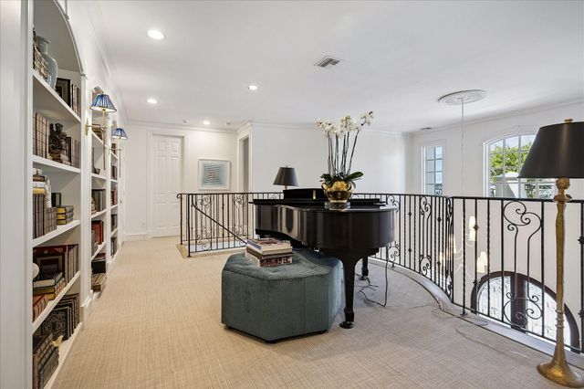 3 Exbury Way, Houston, TX 77056