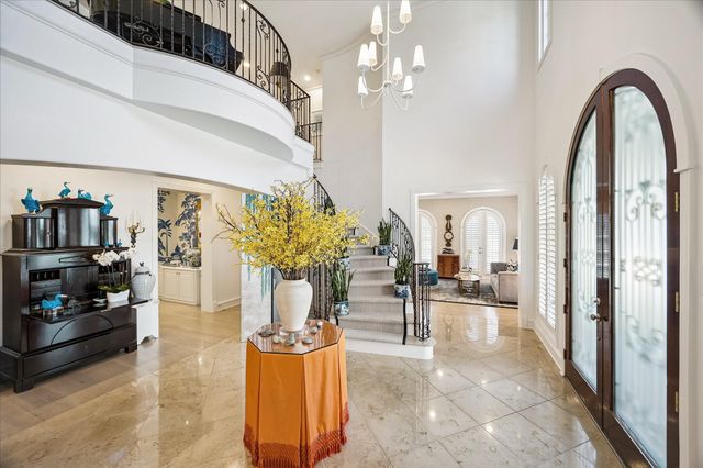 3 Exbury Way, Houston, TX 77056