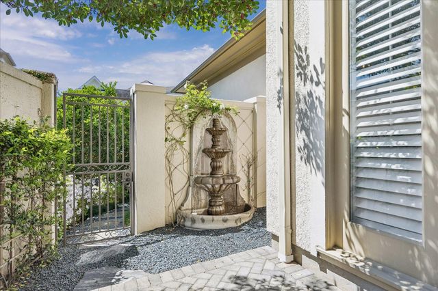 3 Exbury Way, Houston, TX 77056