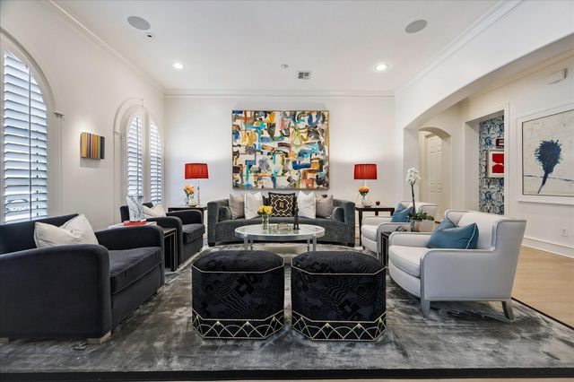 3 Exbury Way, Houston, TX 77056