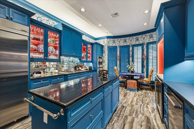 3 Exbury Way, Houston, TX 77056