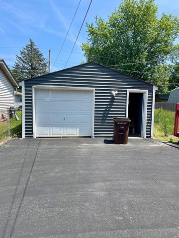 1205 Fulton Avenue, Winthrop Harbor, IL 60096