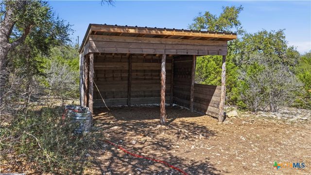 11387 FM 32, Fischer, TX 78623