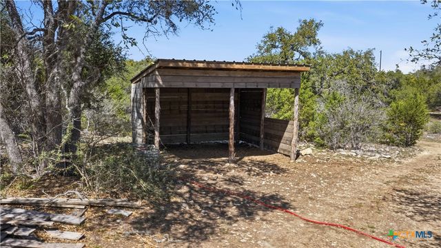 11387 FM 32, Fischer, TX 78623