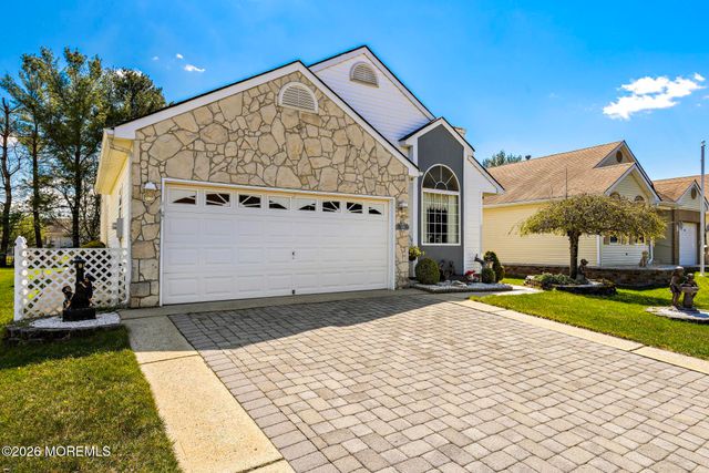 290 Jamaica Boulevard, Toms River, NJ 08757