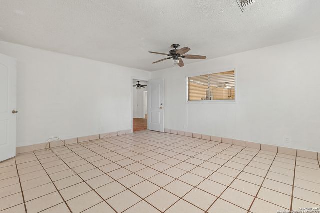 5935 Highfield, San Antonio, TX 78238