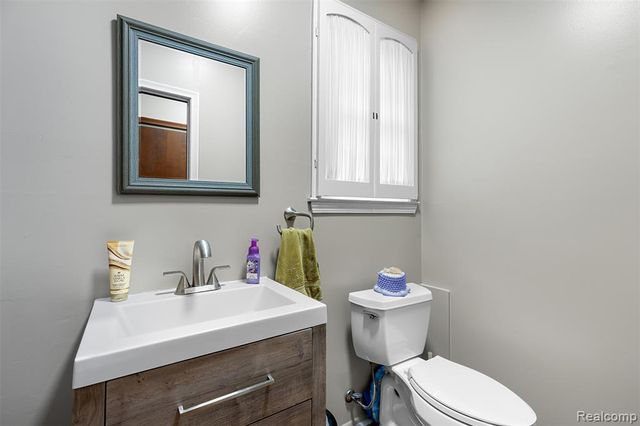 8855 Ferry Road, Grosse Ile, MI 48138