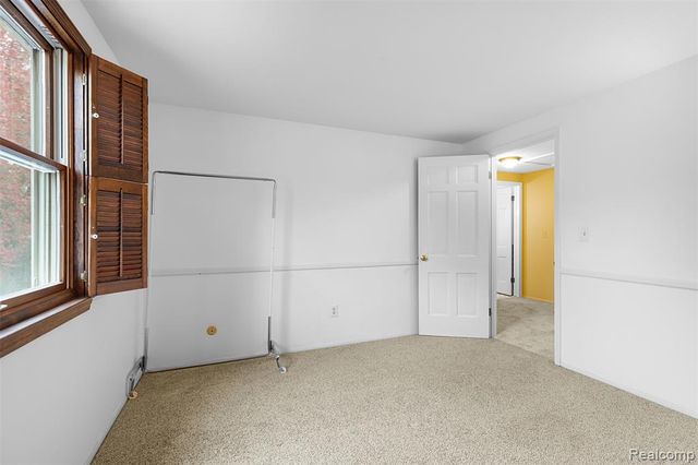 8855 Ferry Road, Grosse Ile, MI 48138