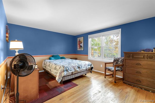 8855 Ferry Road, Grosse Ile, MI 48138