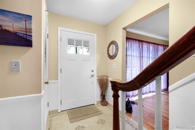 8855 Ferry Road, Grosse Ile, MI 48138