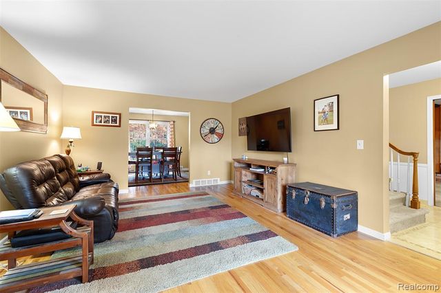 8855 Ferry Road, Grosse Ile, MI 48138