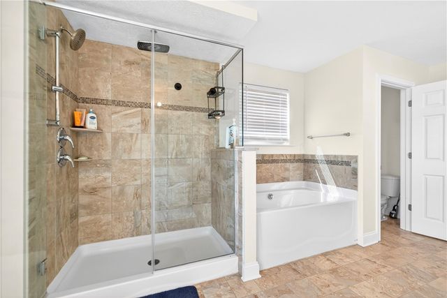 1055 Livorno Dr, Collier Twp, PA 15071