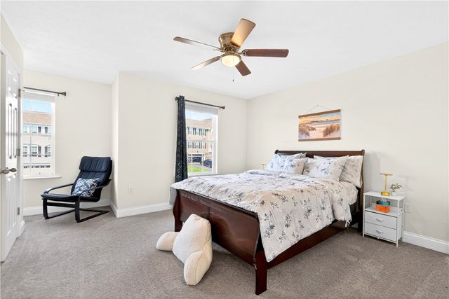 1055 Livorno Dr, Collier Twp, PA 15071