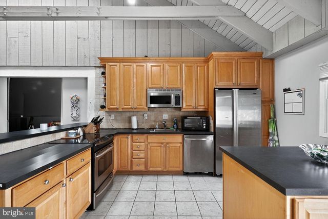 32 CARLTON AVE, Marlton, NJ 08053