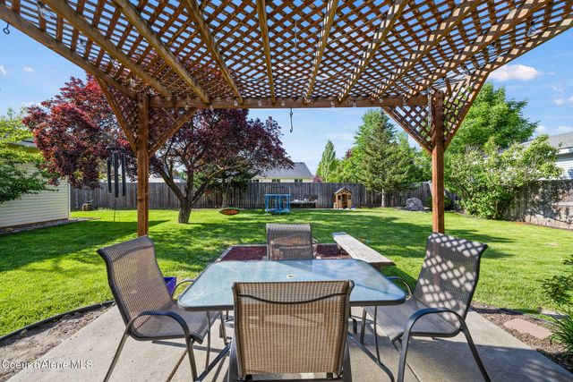 2459 W Warwick CT, Hayden, ID 83835