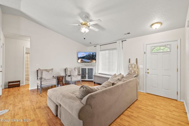 2459 W Warwick CT, Hayden, ID 83835