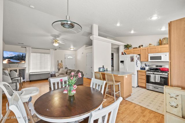 2459 W Warwick CT, Hayden, ID 83835