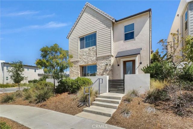128 Character, Irvine, CA 92618