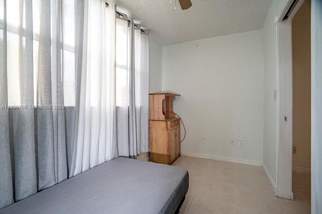 606 W 81st St 111, Hialeah, FL 33014