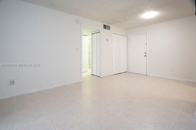 606 W 81st St 111, Hialeah, FL 33014