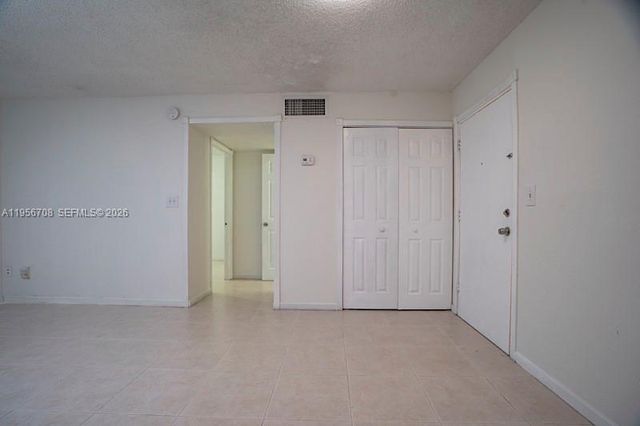 606 W 81st St 111, Hialeah, FL 33014