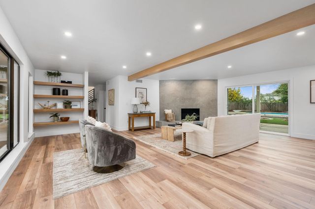 11208 N Fowler Avenue, Clovis, CA 93619