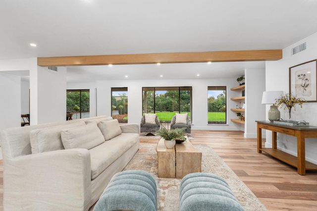 11208 N Fowler Avenue, Clovis, CA 93619