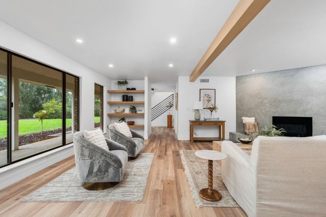 11208 N Fowler Avenue, Clovis, CA 93619