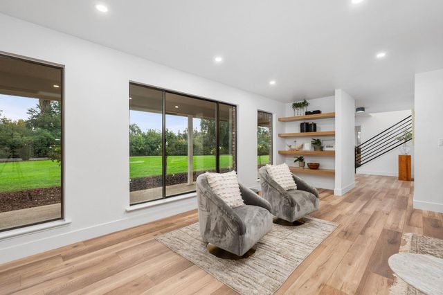 11208 N Fowler Avenue, Clovis, CA 93619