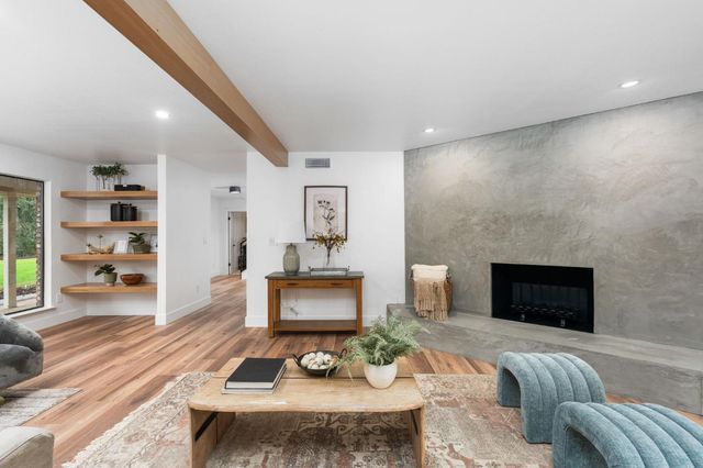 11208 N Fowler Avenue, Clovis, CA 93619