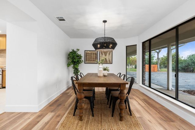 11208 N Fowler Avenue, Clovis, CA 93619