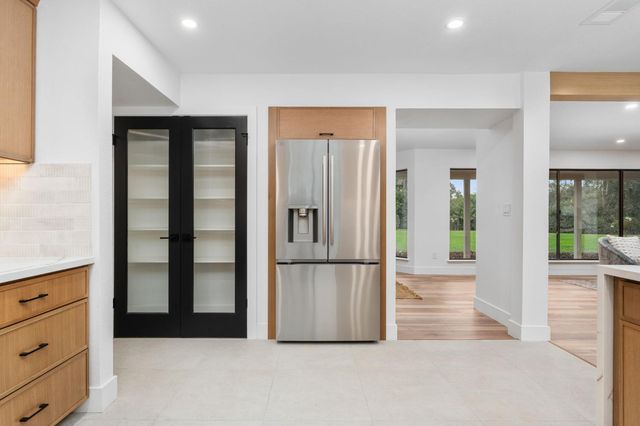 11208 N Fowler Avenue, Clovis, CA 93619