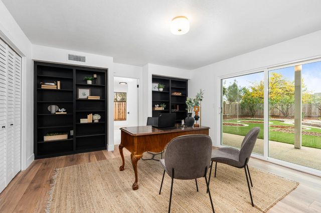 11208 N Fowler Avenue, Clovis, CA 93619