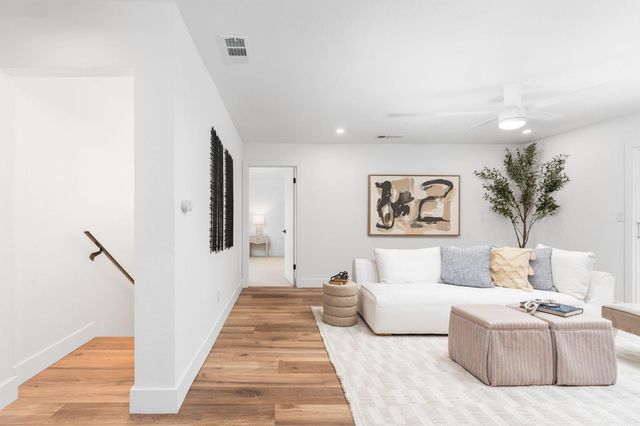 11208 N Fowler Avenue, Clovis, CA 93619